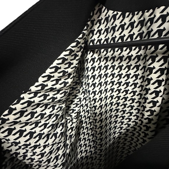 41 Hawthorn Black Tailored Blazer with Notched Lapels - Picture 6 of 11